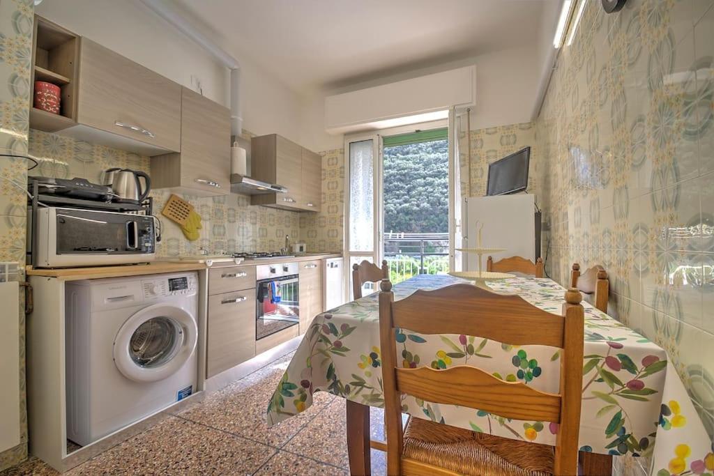 Mariani'S Home Finale Ligure Eksteriør billede